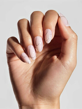 Celebritips Fine Line Almond Press-On Nails Pink Silver Holiday 2026 NIB